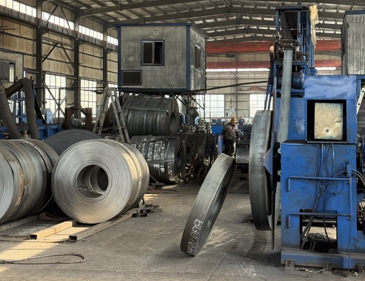 成品仓储库区